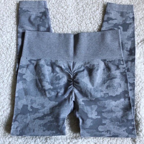 🍑 Gray Camo Seamless Women’s Leggings Large - Picture 2 of 8